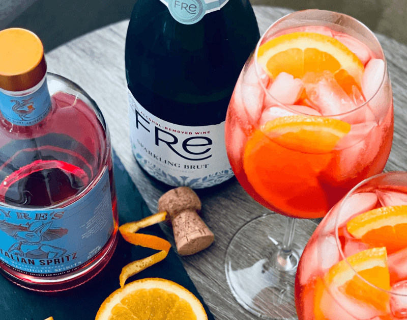 Non-Alcoholic Aperol Spritz Cocktail with Lyre’s Italian Spritz