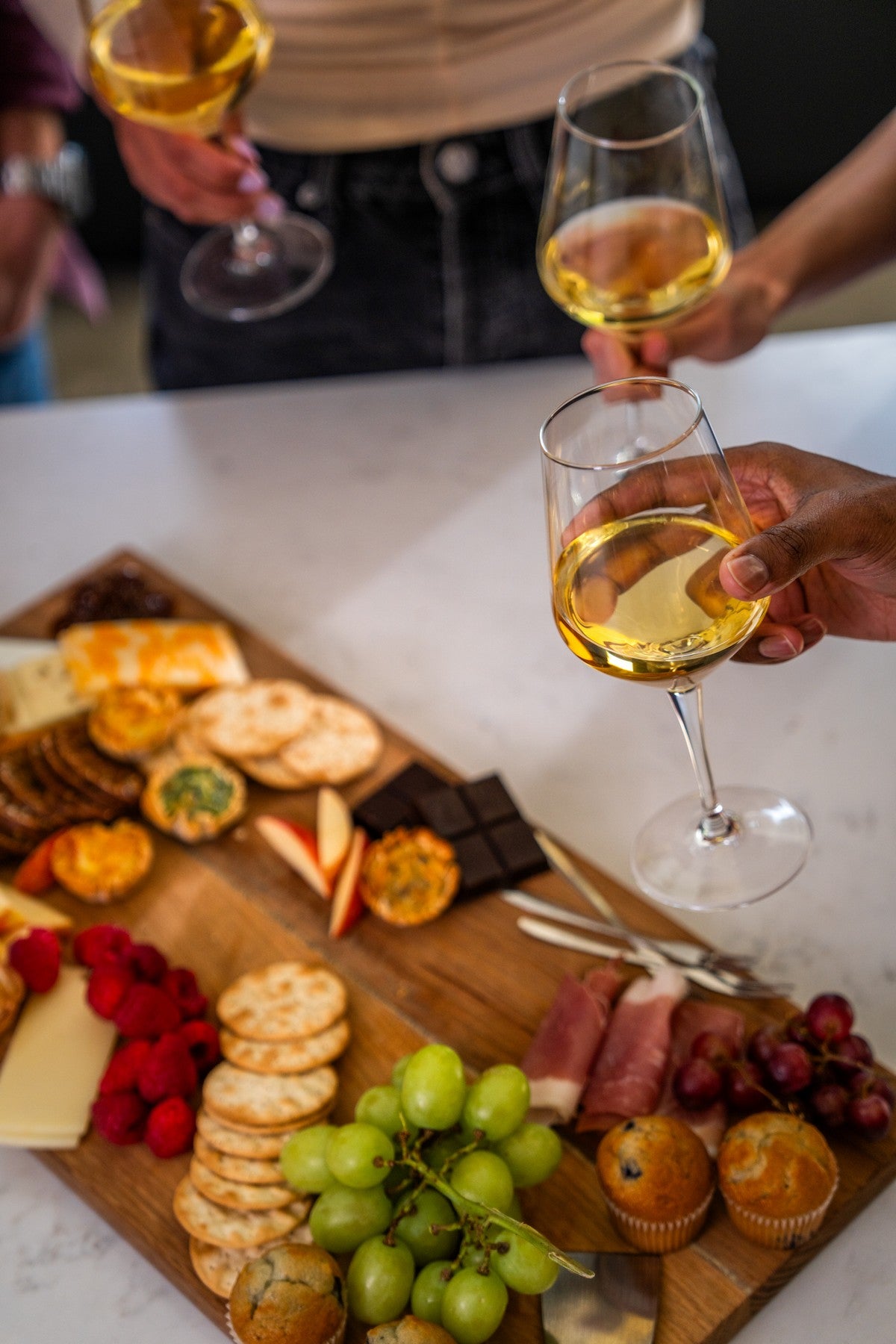 YOURS Non-Alcoholic Wine California Chardonnay