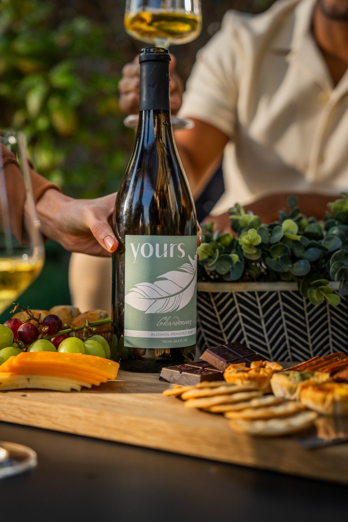 YOURS Non-Alcoholic Wine California Chardonnay